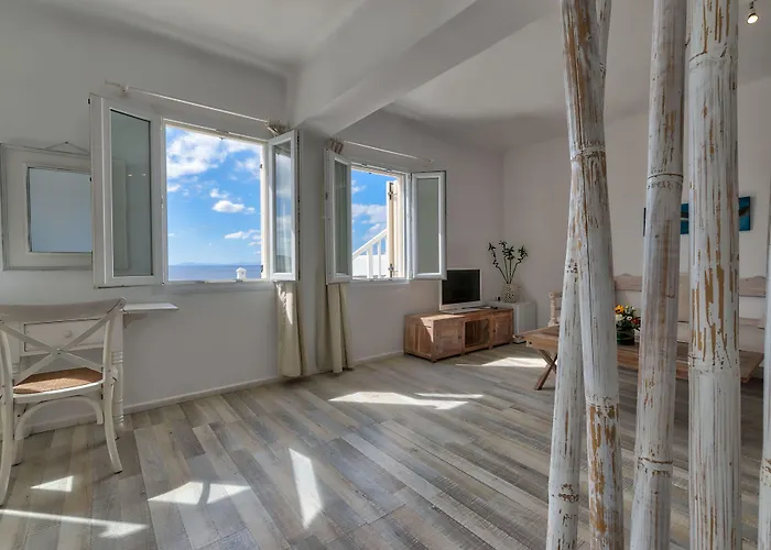 With-inn Mykonos 투를로스