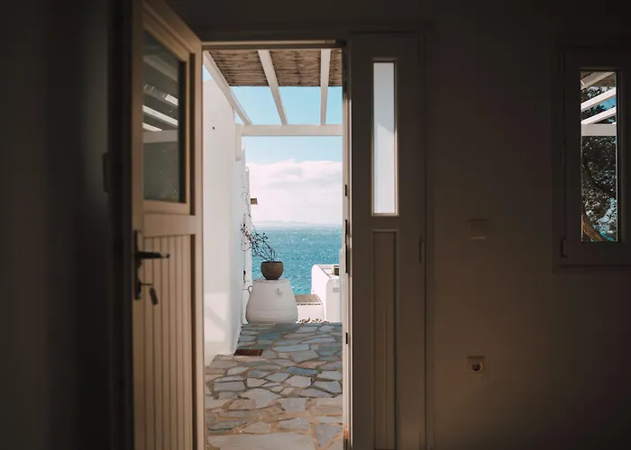 With-inn Mykonos 4* 투를로스