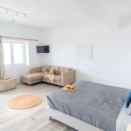 With-inn Mykonos 3* Tourlos
