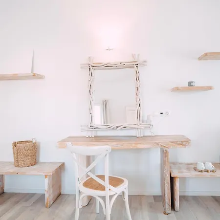 Gasthuis With-inn Mykonos Tourlos