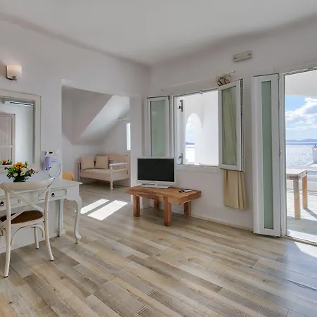 With-inn Mykonos Tourlos
