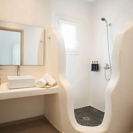 With-inn Mykonos Tourlos
